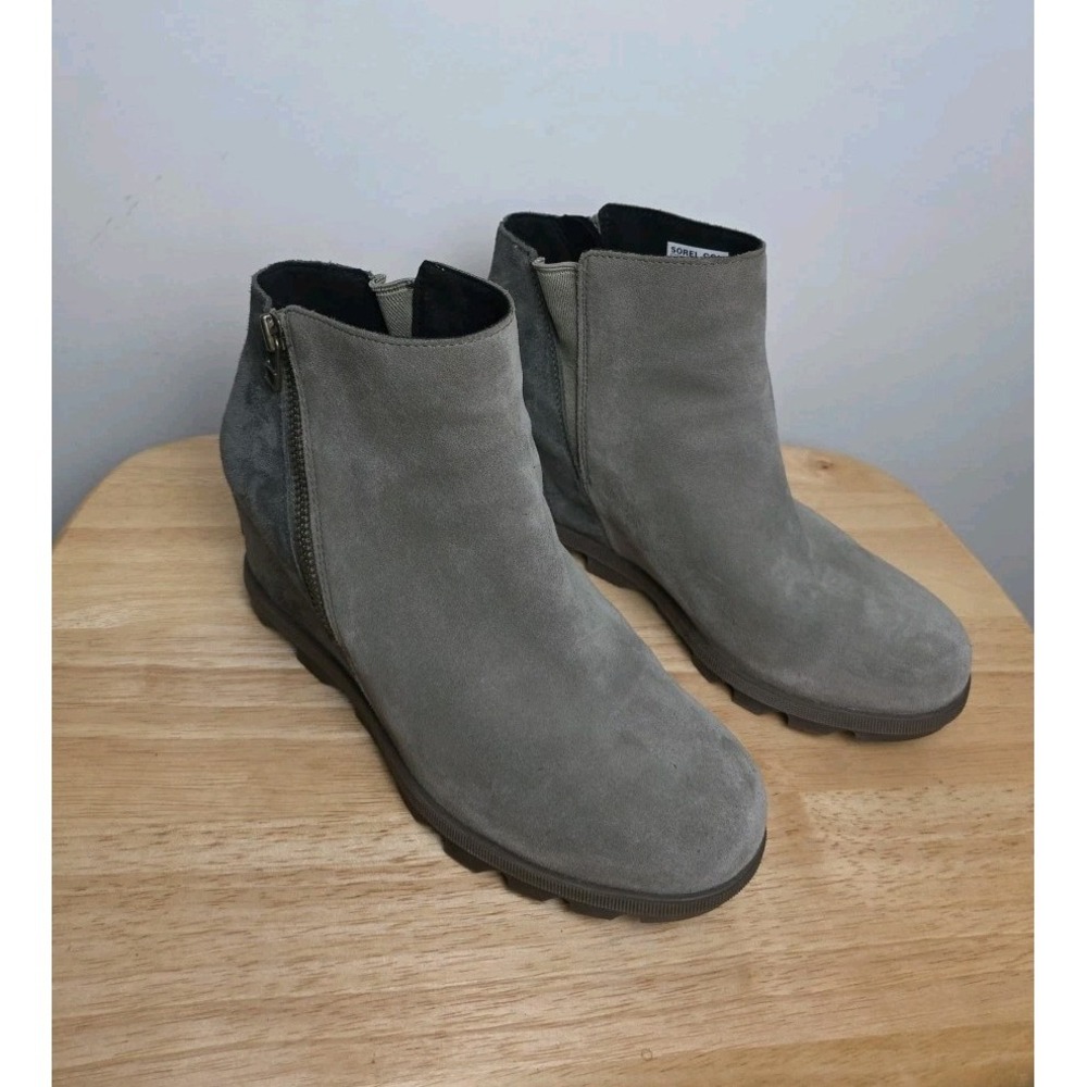 Sorel Joan of Arctic Wedge II Zip Booties  W 9.5  2 Tone Gray Suede Ankle‎ Boot